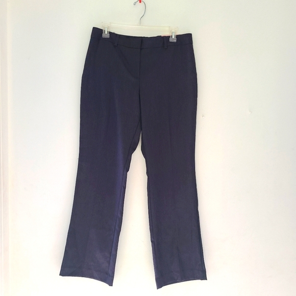 Ann Taylor Pants - ANN TAYLOR curvy curved through hip & thigh trouser